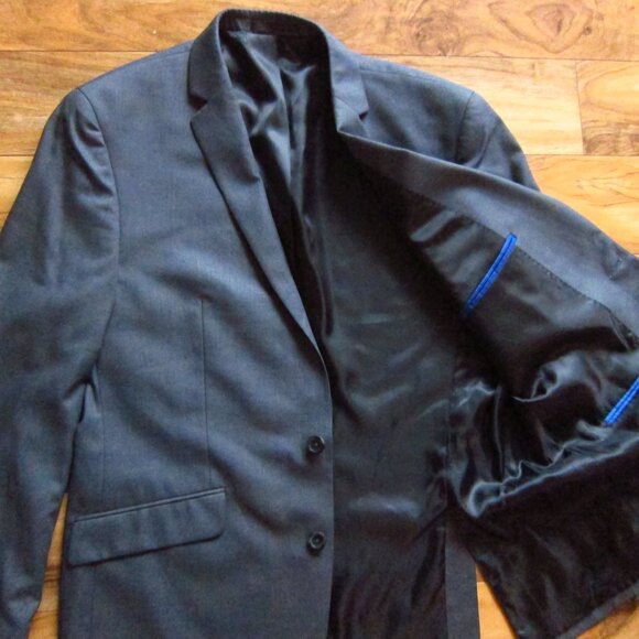 NWT- Mens Kenneth Cole Reaction Gray 2 Piece Suit Size 42R & Pants 32 X 32 - Picture 10 of 16